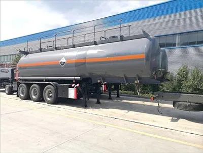 Semi-trailer kimia